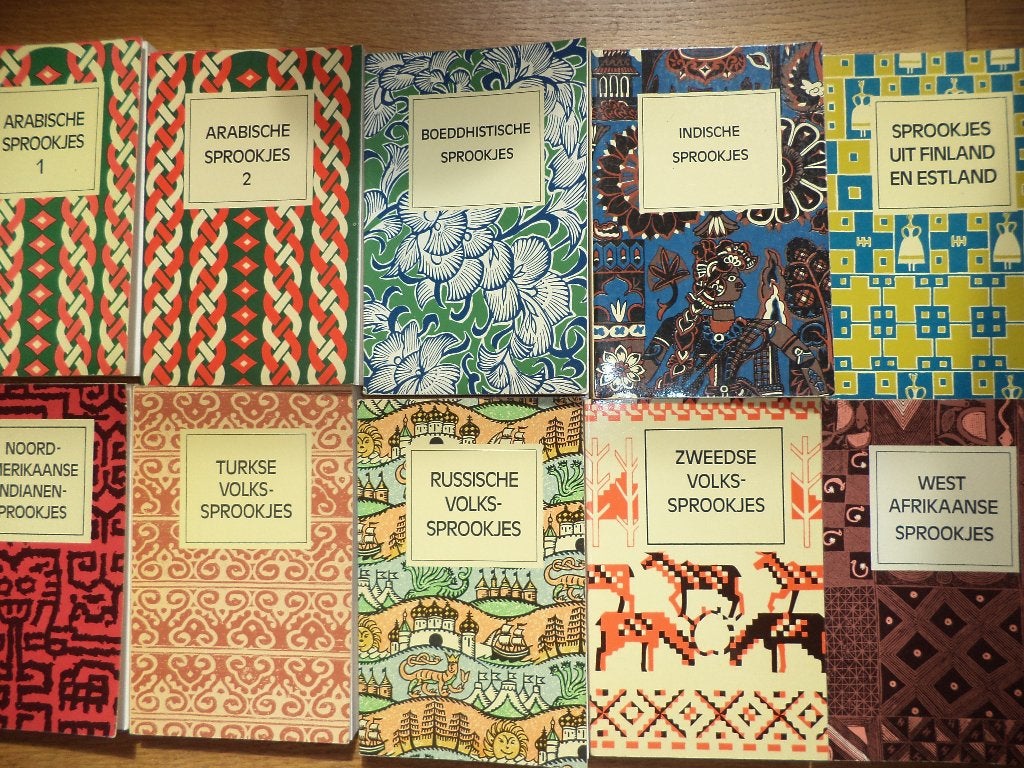 8x SPROOKJES Arabisch Boeddhist Zweeds Turks Russisch India, Boeken, Sprookjes en Fabels, Ophalen of Verzenden