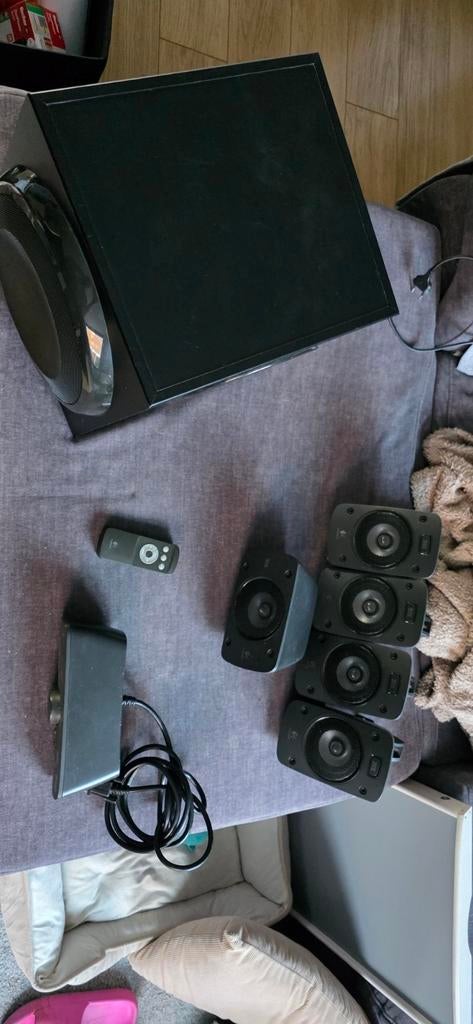 Logitech Z-906 5.1 Surround Sound Systeem, Gebruikt, Complete surroundset, 120 watt of meer, Ophalen