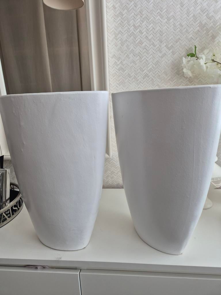 2 Ovalen Bloemenvazen, Tuin en Terras, Bloempotten, Ophalen, Rond, Minder dan 25 cm, Minder dan 40 cm