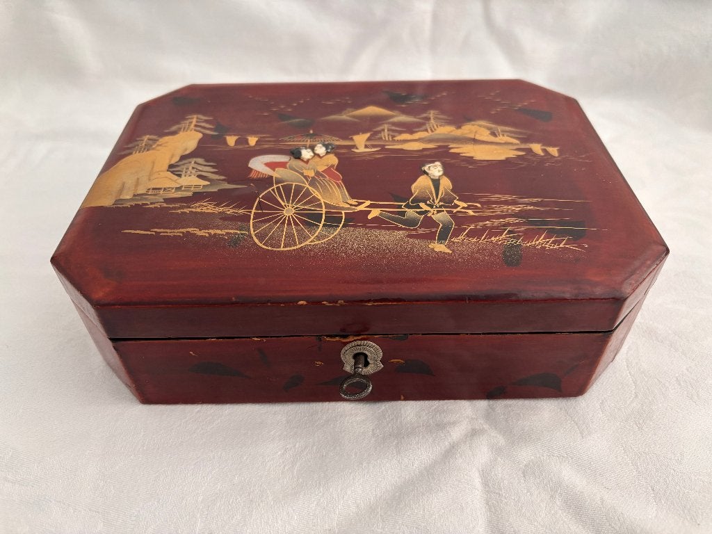 Art Deco Japans lakkistje met landschap en mount Fuji., Ophalen of Verzenden