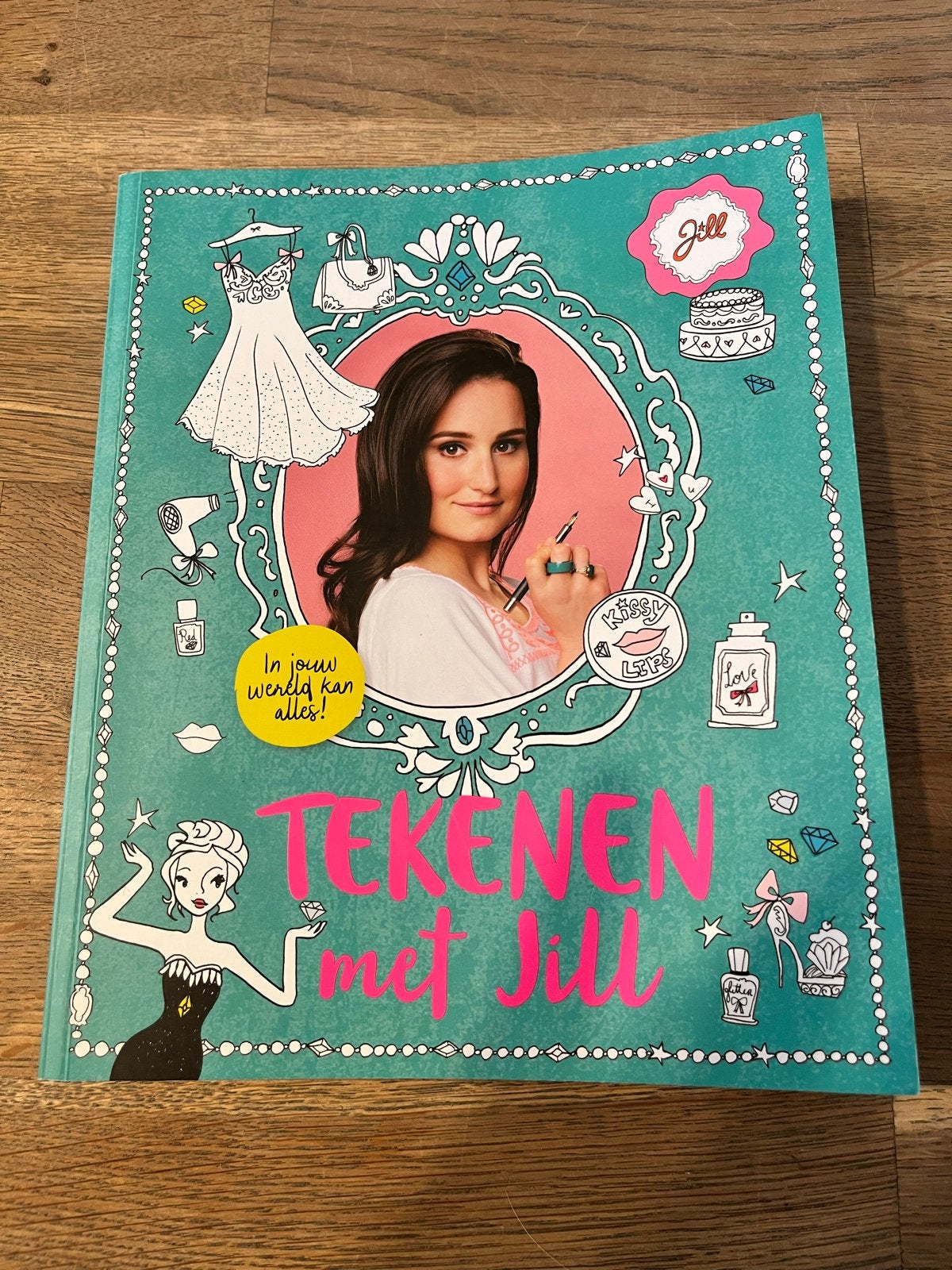 Tekenboek Tekenen met Jill - Leer tekenen als een pro!, Boeken, Ophalen, Zo goed als nieuw, Uitklap-, Voel- of Ontdekboek, 6 tot 12 maanden