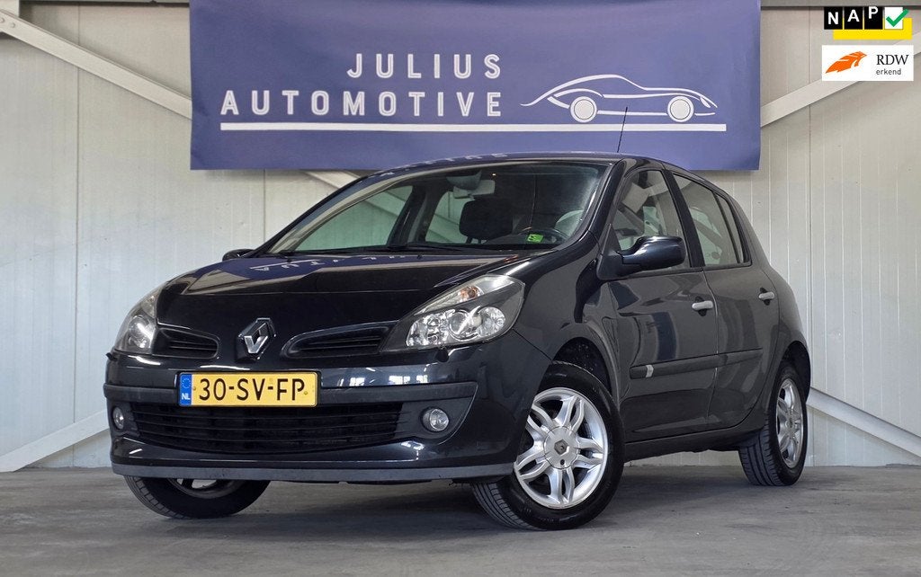 Renault Clio 1.6-16V Initiale Xenon Keyless Clima Nieuwe APK, Auto's, Voorwielaandrijving, Gebruikt, 4 cilinders, Parkeersensor