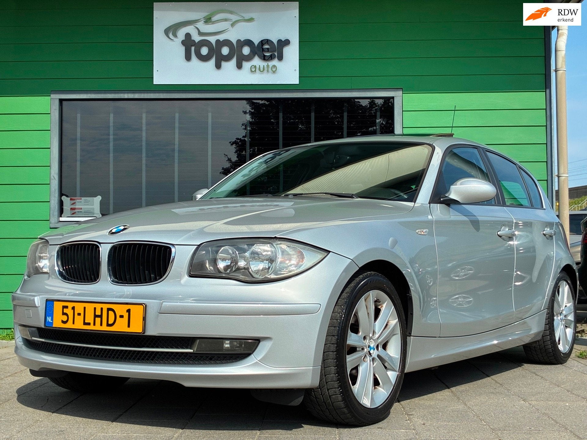 BMW 1-serie 118i Business Line|1e Eigenaar|Panoramadak|Navig, Auto's, BMW, 1-Serie, Euro 5, Achterwielaandrijving, Handgeschakeld