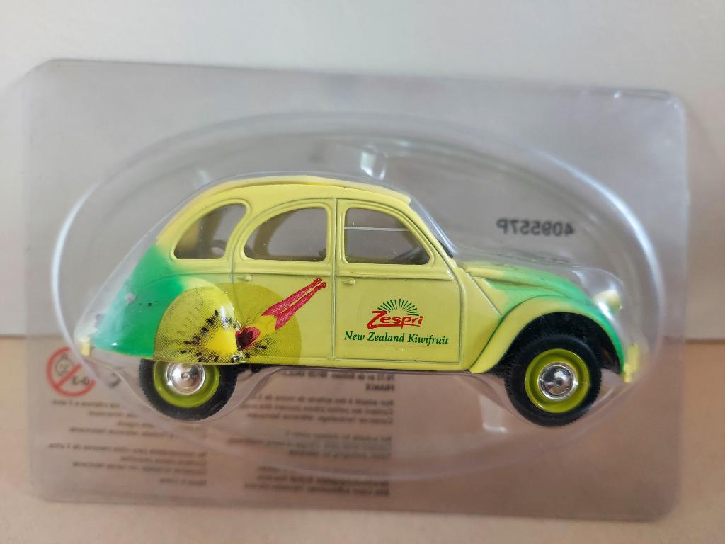 2cv Zepri kiwi 1_43 editions Hachette Norev, Verzenden, Zo goed als nieuw, Auto, Norev