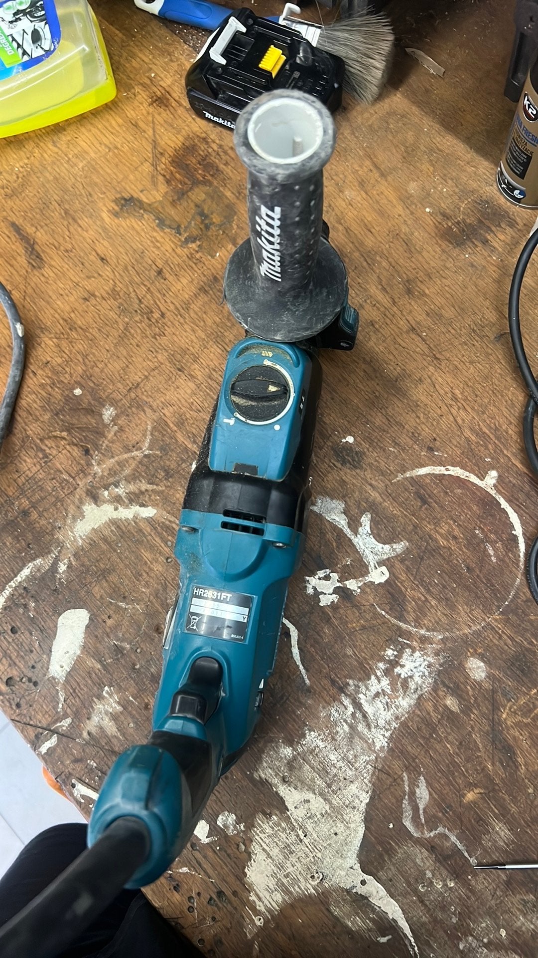 Makita Hr 2631ft boorhamer 230 v, Ophalen of Verzenden, Zo goed als nieuw