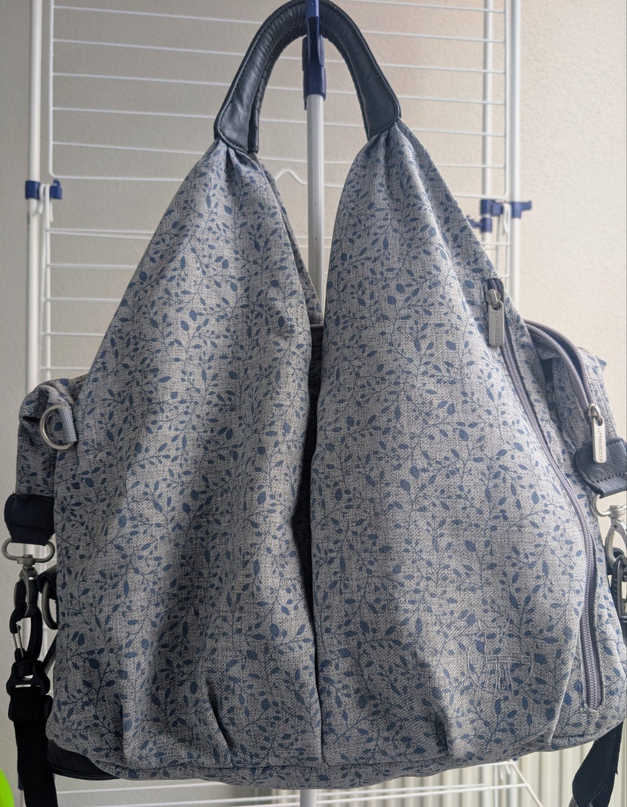 Lassig Luiertas met flessenvak, doekjes en extra's, Kinderen en Baby's, Luiertassen, Lässig, Gebruikt, Blauw, Schoudertas functie