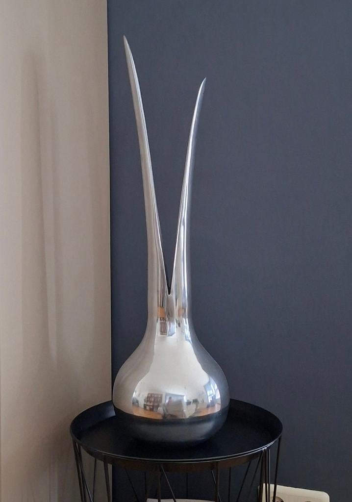 Grote design vaas aluminium - 77 cm - Bob woonaccessoires, Overige materialen, Overige kleuren, Ophalen of Verzenden, Zo goed als nieuw