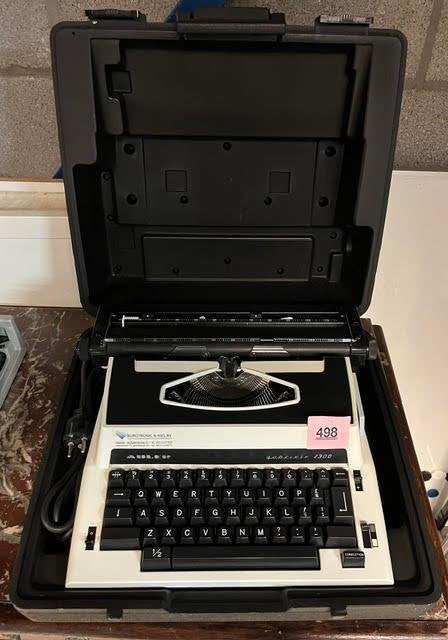 Adler Gabriele 2300 Elektrische Typemachine – Vintage, Ophalen of Verzenden, Huis en Inrichting