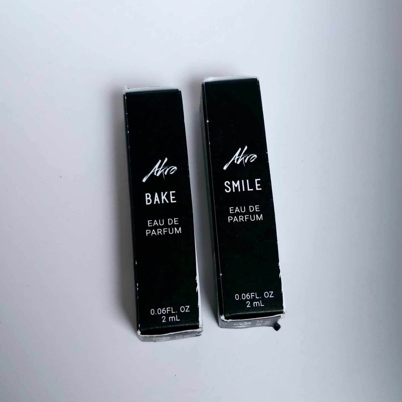 NU €5 ‼️ Akro Bake Smile eau de parfum niche 2 ml, Ophalen of Verzenden, Nieuw