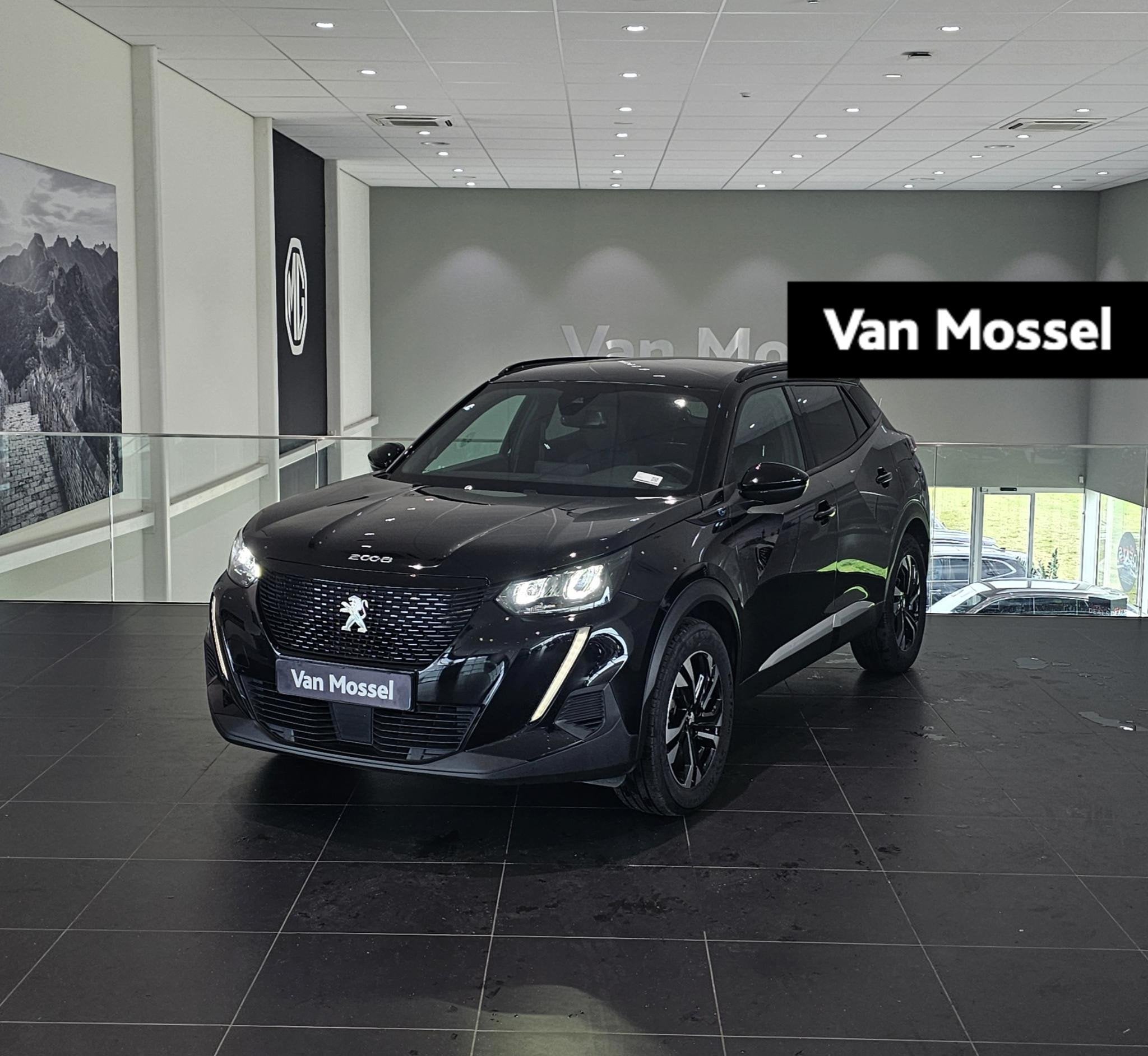 Peugeot 2008 e-2008 Allure, Auto's, 12 maanden, Gebruikt, Zwart, 1623 kg