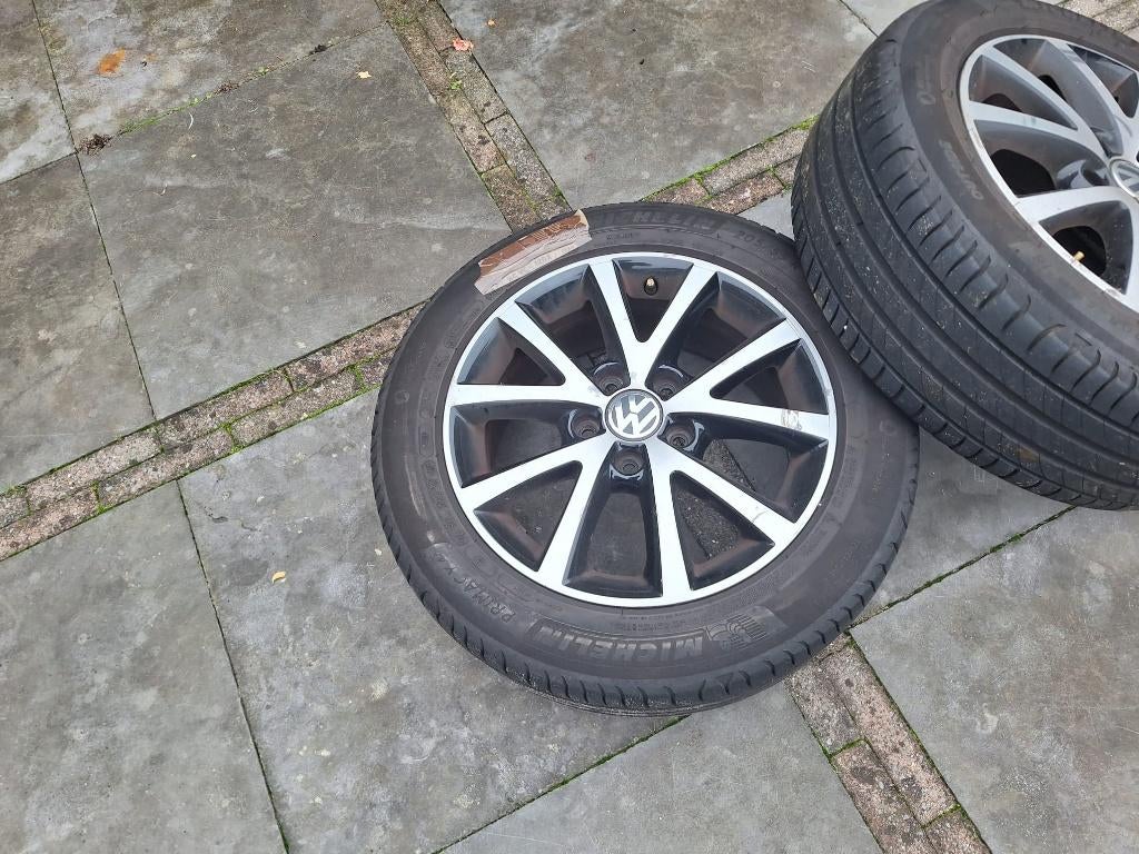 4 stuks zomerbanden 205/55R16V VW Touran, Ophalen, Gebruikt, 16 inch, Banden en Velgen