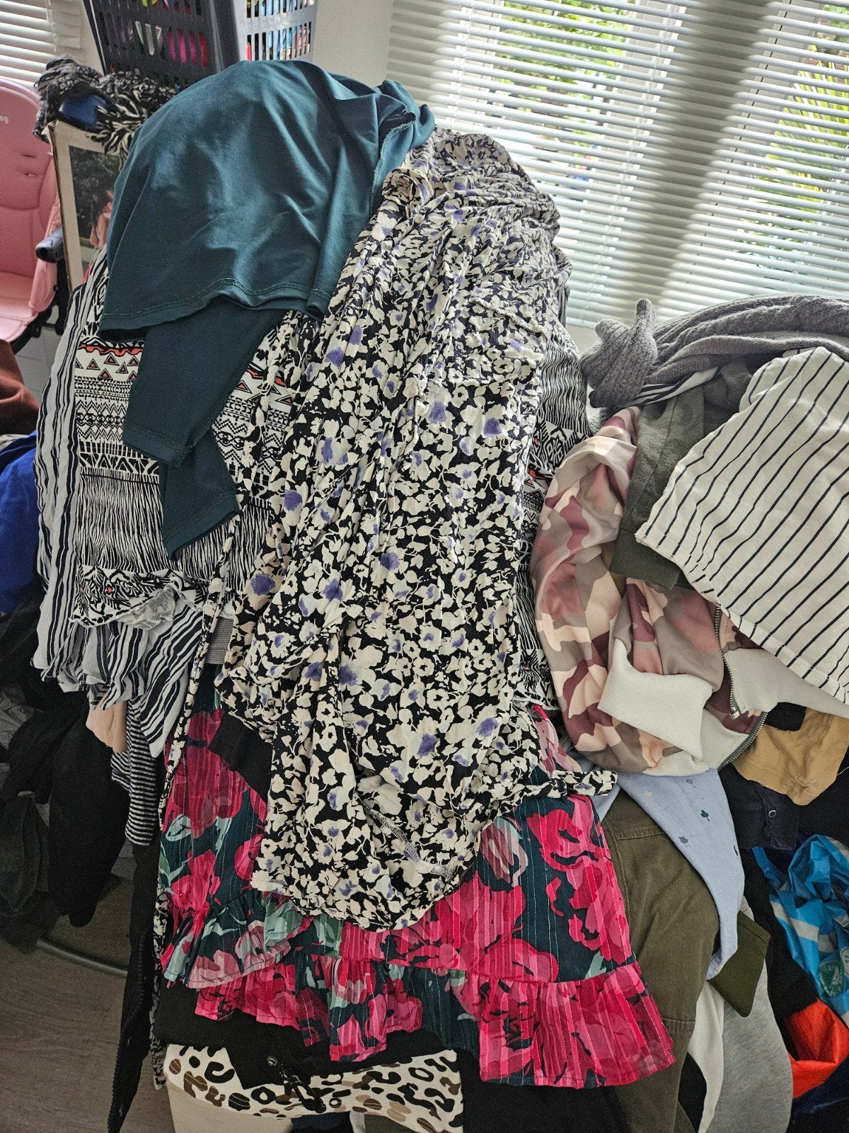 25 zakken dameskleding, Kleding | Dames, Dames-kledingpakketten, Ophalen, Zo goed als nieuw