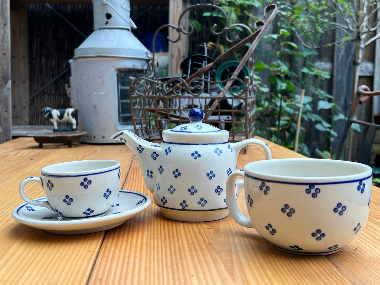 Bunzlau theepot, kop en kom - Handgemaakt in Polen, Overige merken, Keramiek, Ophalen of Verzenden, Zo goed als nieuw