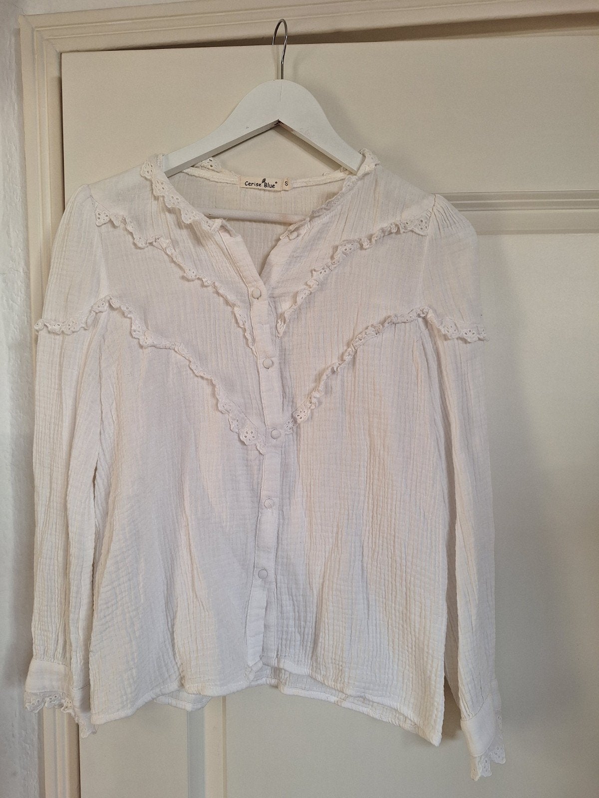 Crèmekleurige blouse Cerise Blue - Maat S, Beige, Cerise Blue, Ophalen of Verzenden, Maat 36 (S)