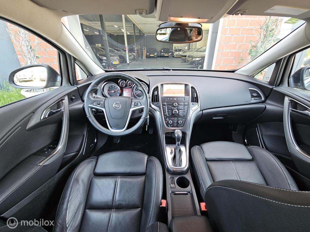Opel Astra 1.6 Turbo Cosmo Leer Navi Cruise Clima dealer ond, Auto's, Opel, Euro 5, 730 kg, Gebruikt, 4 cilinders