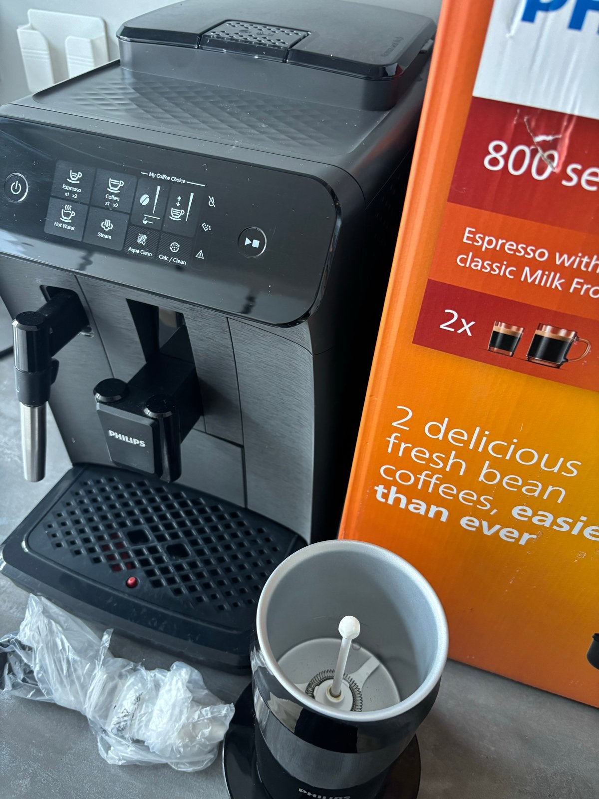 Philips Koffiemachine met Melkopschuimer-EP0824/00, Koffiemachine, Koffiebonen, Zo goed als nieuw, Ophalen