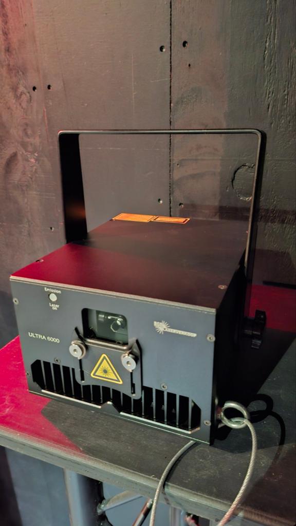 Compact 6W RGB Laser 30kpps, Ophalen, Laser