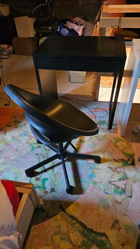 Compact bureau met draaistoel - Ideaal voor kleine ruimtes, Ophalen