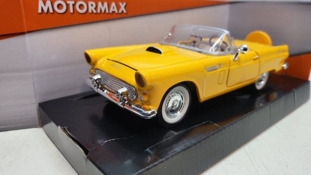 Ford Thunderbird, donkergeel, 1956, Hobby en Vrije tijd, Modelauto's | 1:24, Motormax, Motormax, Nieuw, ?
