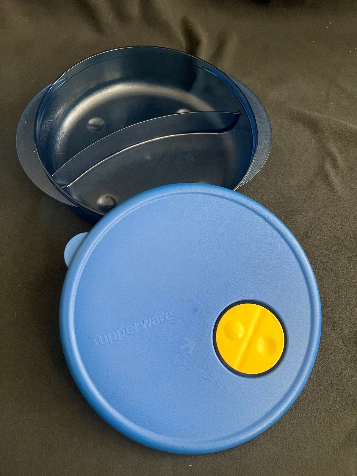 Tupperware magnetron schaal blauw 330 ml/240 ml, Huis en Inrichting, Keuken | Tupperware, Ophalen of Verzenden, Gebruikt, Blauw
