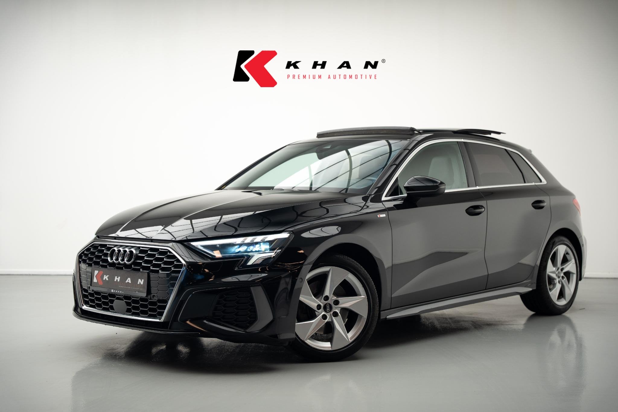 Audi A3 Sportback 30 TFSI S edition |Pano|Leder|Lane Assist|, Auto's, Audi, Gebruikt, Leder en Stof, Bedrijf, 19 km/l