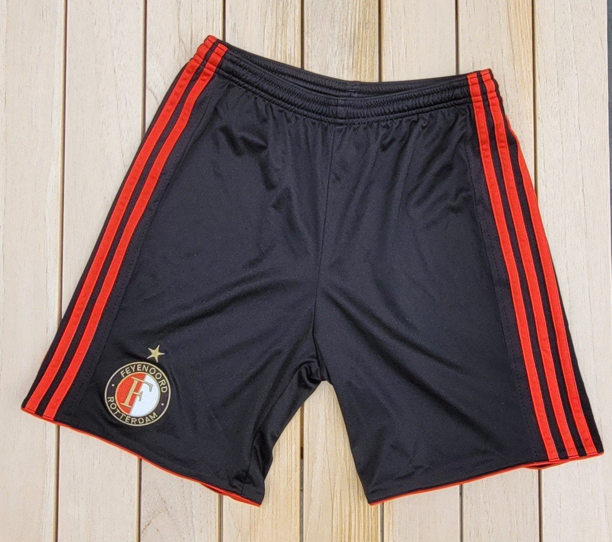Feyenoord sportbroekje, Ophalen of Verzenden, Zo goed als nieuw, Adidas, Jongen of Meisje