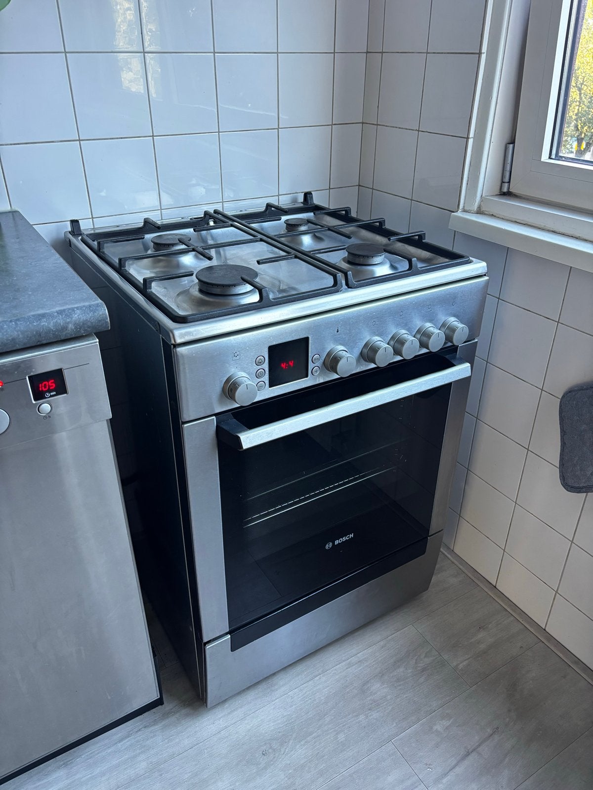 Bosch Vrijstaand Gasfornuis met Oven - RVS, Witgoed en Apparatuur, Ophalen, Gebruikt, Hete lucht, 60 cm of meer