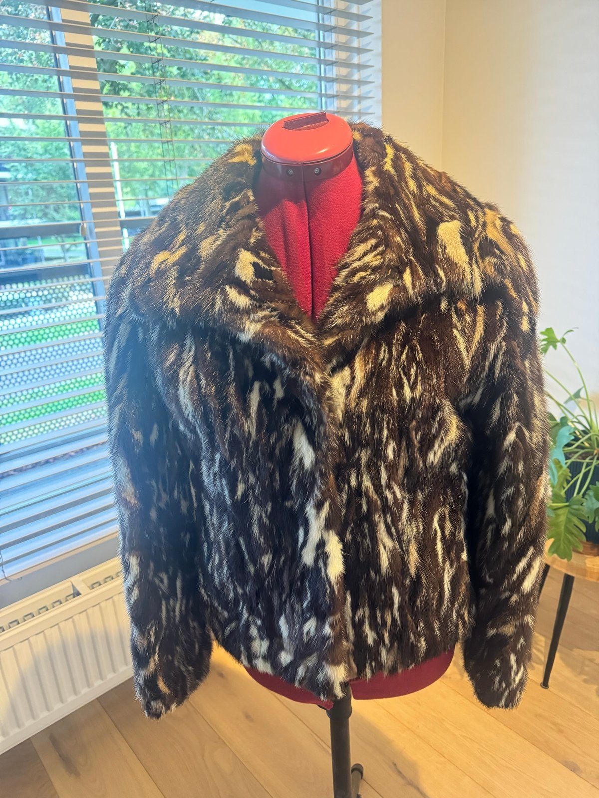 Vintage bontjas van nerts (merk Vos), maat 36/38, Ophalen of Verzenden, Zo goed als nieuw, Maat 38/40 (M), Meerkleurig