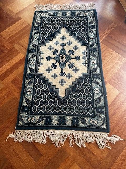 Handgeknoopt Tunesisch tapijt, Gebruikt, 100 tot 150 cm, Blauw, Kairouan, tunesisch