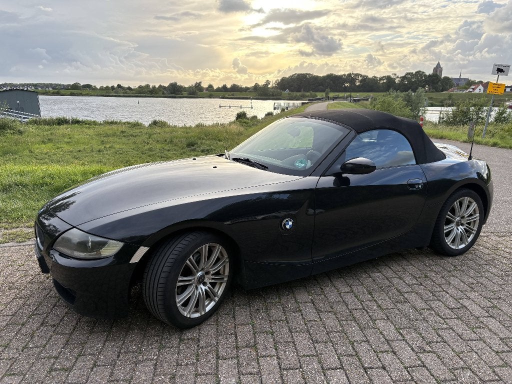 BMW Z4 2.0 I Roadster 2006 Zwart (212.000 km), Auto's, 13 km/l, Euro 5, 1995 cc, 4 cilinders