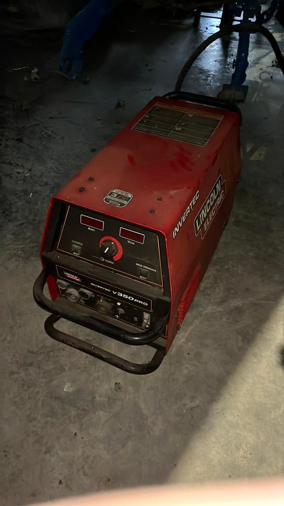 Licoln invertec V350 pro, Doe-het-zelf en Verbouw, Gereedschap | Lasapparaten, Ophalen of Verzenden, Zo goed als nieuw, 250 ampère of meer