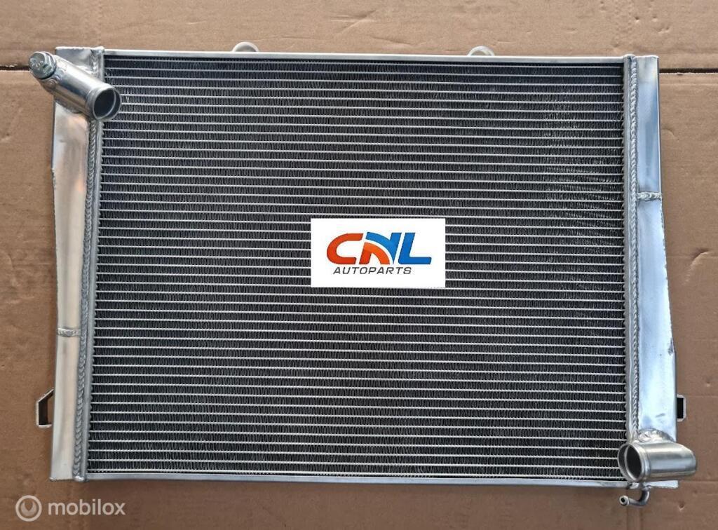 Radiateur 1973-1981 BMW E12 525 528 528i manual, Auto-onderdelen, Nieuw, Ophalen of Verzenden