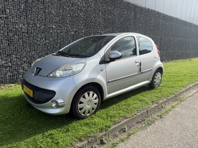 Peugeot 107 1.0-12V XS 72000Km | Open dak | Automaat, Auto's, Automaat, Gebruikt, 4 stoelen, 68 pk