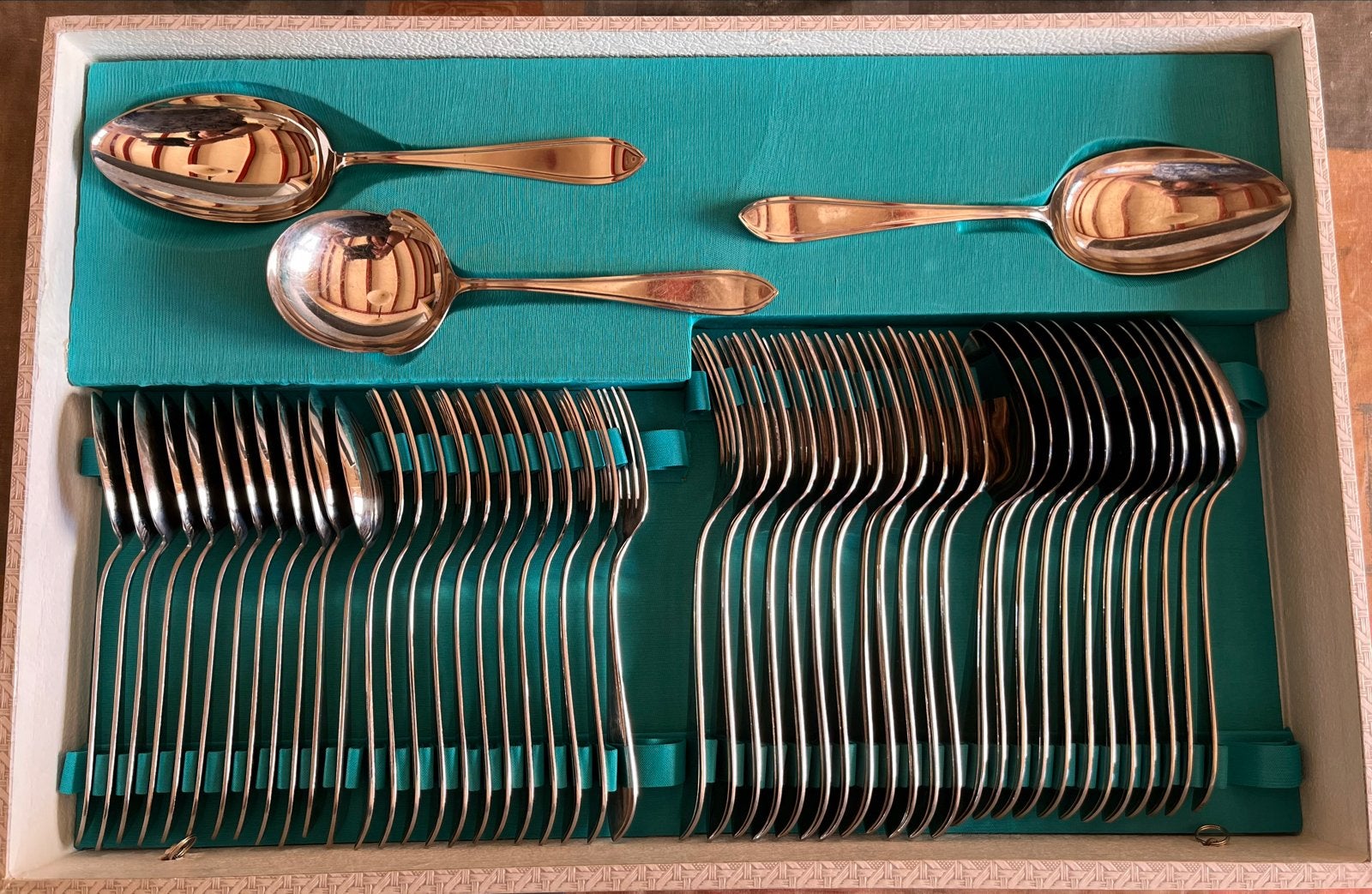 Gero Zilmeta Sola 12-persoons 125-delig RVS Bestekset, Antiek en Kunst, Ophalen of Verzenden