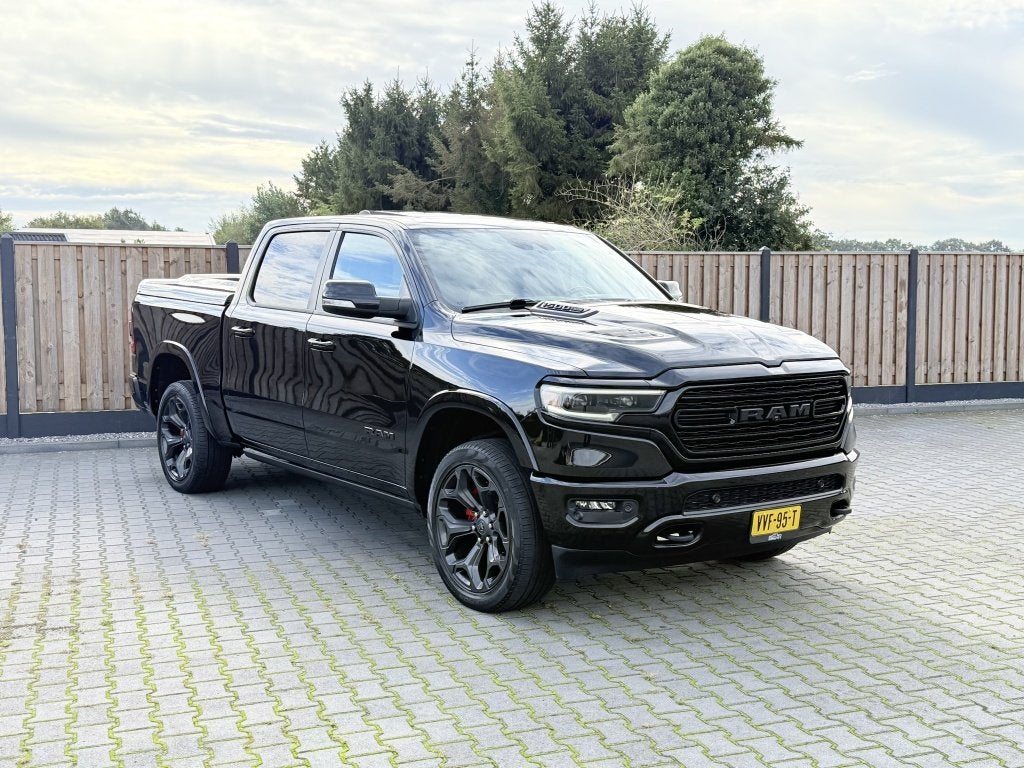 Dodge Ram 1500 5.7 HEMI V8 4x4 CC LIMITED PANO LPG WEINIG KM, Auto's, Automaat, Dealer onderhouden, Gebruikt, 5654 cc