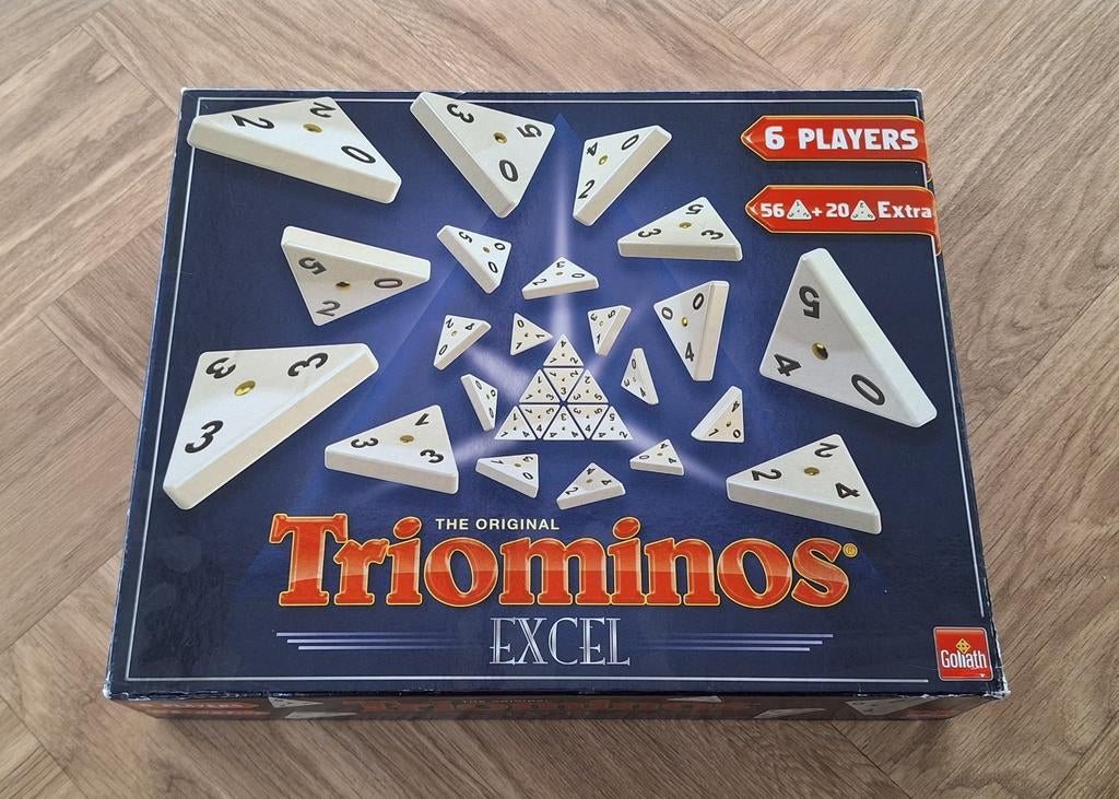Triominos Excel 6 personen 76 stenen izgst, Vijf spelers of meer, Ophalen of Verzenden, Zo goed als nieuw, Goliath