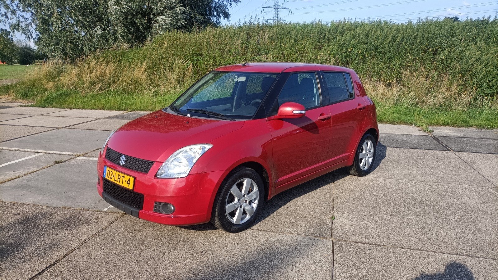 Suzuki Swift 1.3 5D 2010 5 deurs nieuwe apk, Auto's, Voorwielaandrijving, Stof, 40 €/maand, Metallic lak