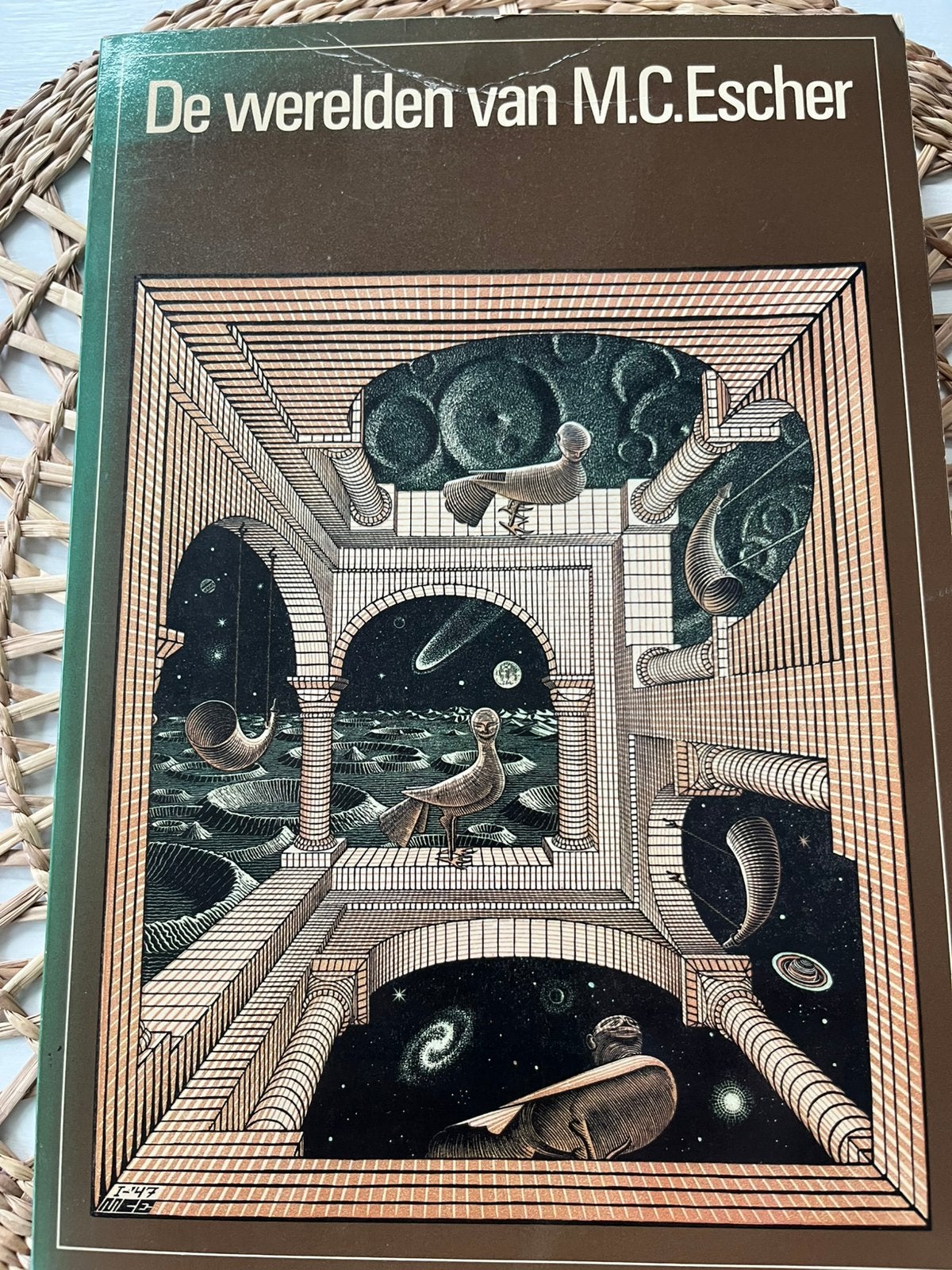 De werelden van  M.C Escher, Ophalen of Verzenden, Zo goed als nieuw, Grafische vormgeving