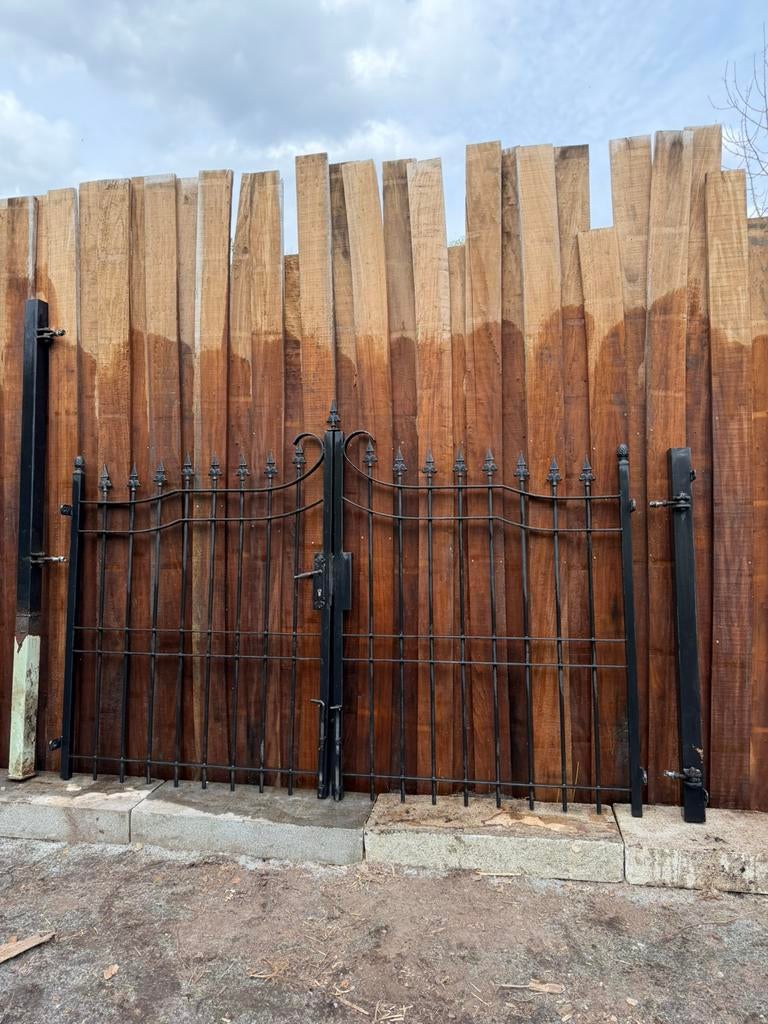 Smeedijzeren sierpoort dubbel 260-280x180cm, Tuin en Terras, Ophalen, Minder dan 3 meter, IJzer, 1 tot 2 meter