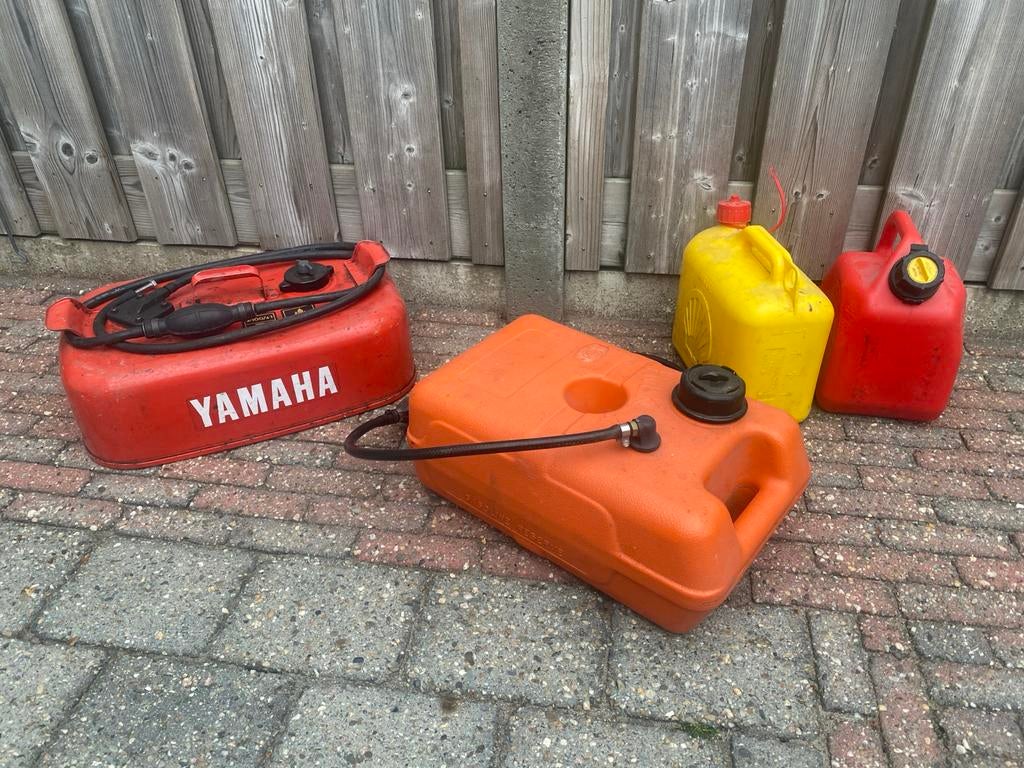 Brandstoftanks en jerrycans voor boot of buitenboordmotor, Ophalen, Gebruikt, Motor en Techniek