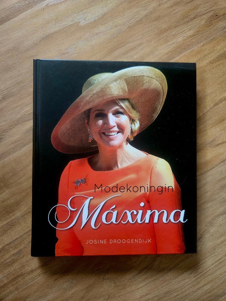 Boek Modekoningin Maxima, Ophalen of Verzenden, Nieuw