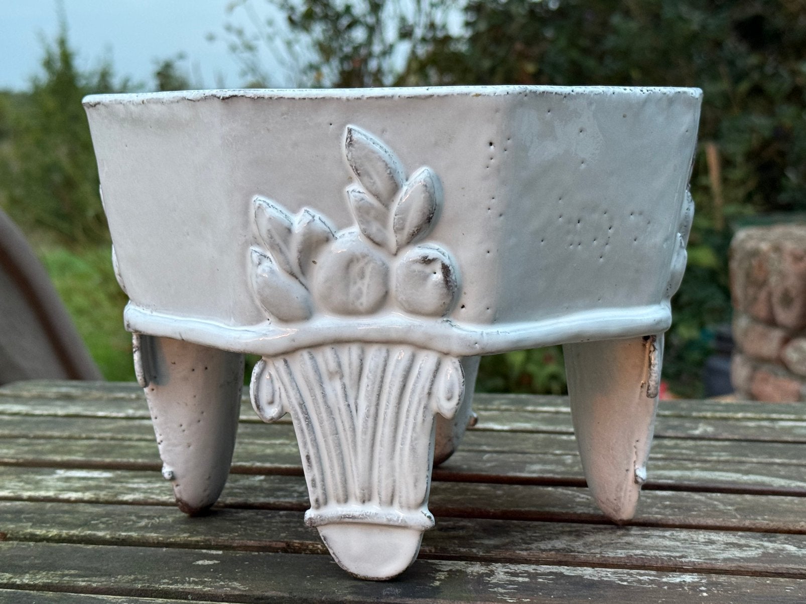 Astier de Villatte – Pierre schaal op poten / Footed Bowl, Ophalen