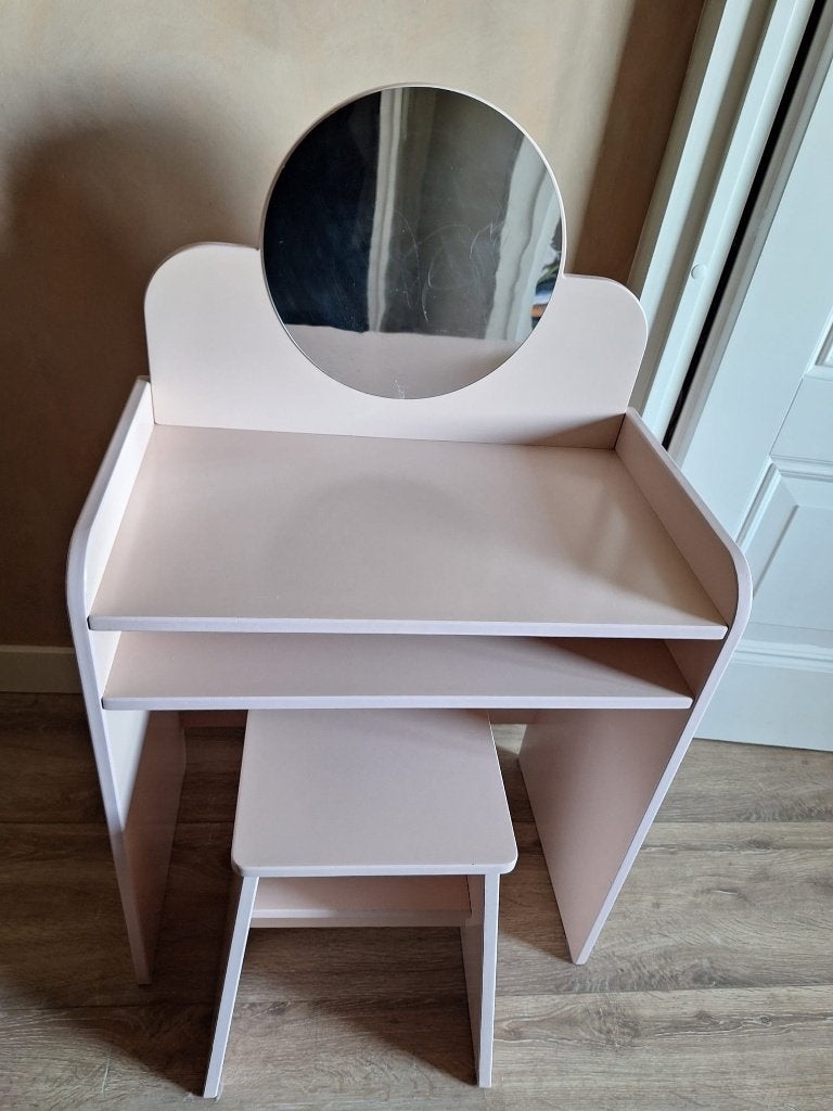 Petite Amelie Kaptafel, Ophalen, Gebruikt, Tafel(s) en Stoel(en)