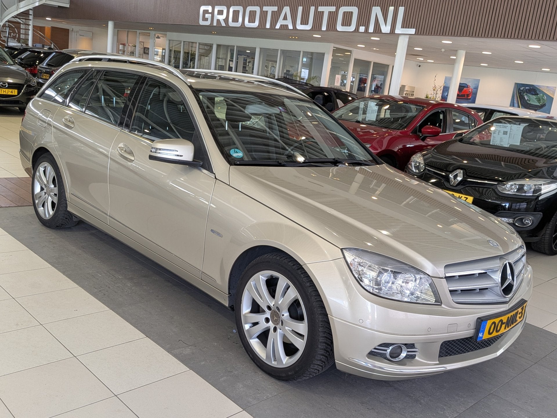 Mercedes-Benz C-Klasse Estate 180 CGI BlueEFFICIENCY Busines, Euro 5, Achterwielaandrijving, Beige, Origineel Nederlands