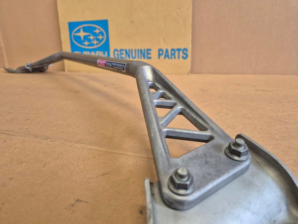 subaru impreza STI genome titanium veerpootbrug 20560FE000, Ophalen of Verzenden, Gebruikt, Subaru