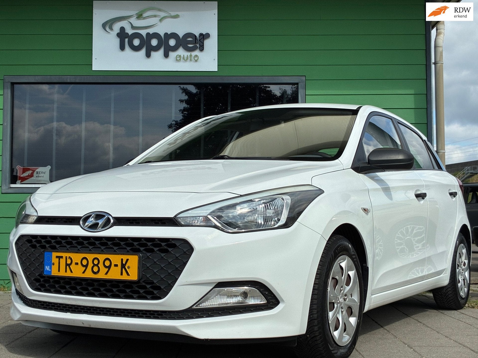 Hyundai I20 1.2 LP i-Drive|Nieuwe APK|Elektrische Ramen|Trek, Auto's, Euro 6, 4 cilinders, Wit, Bedrijf