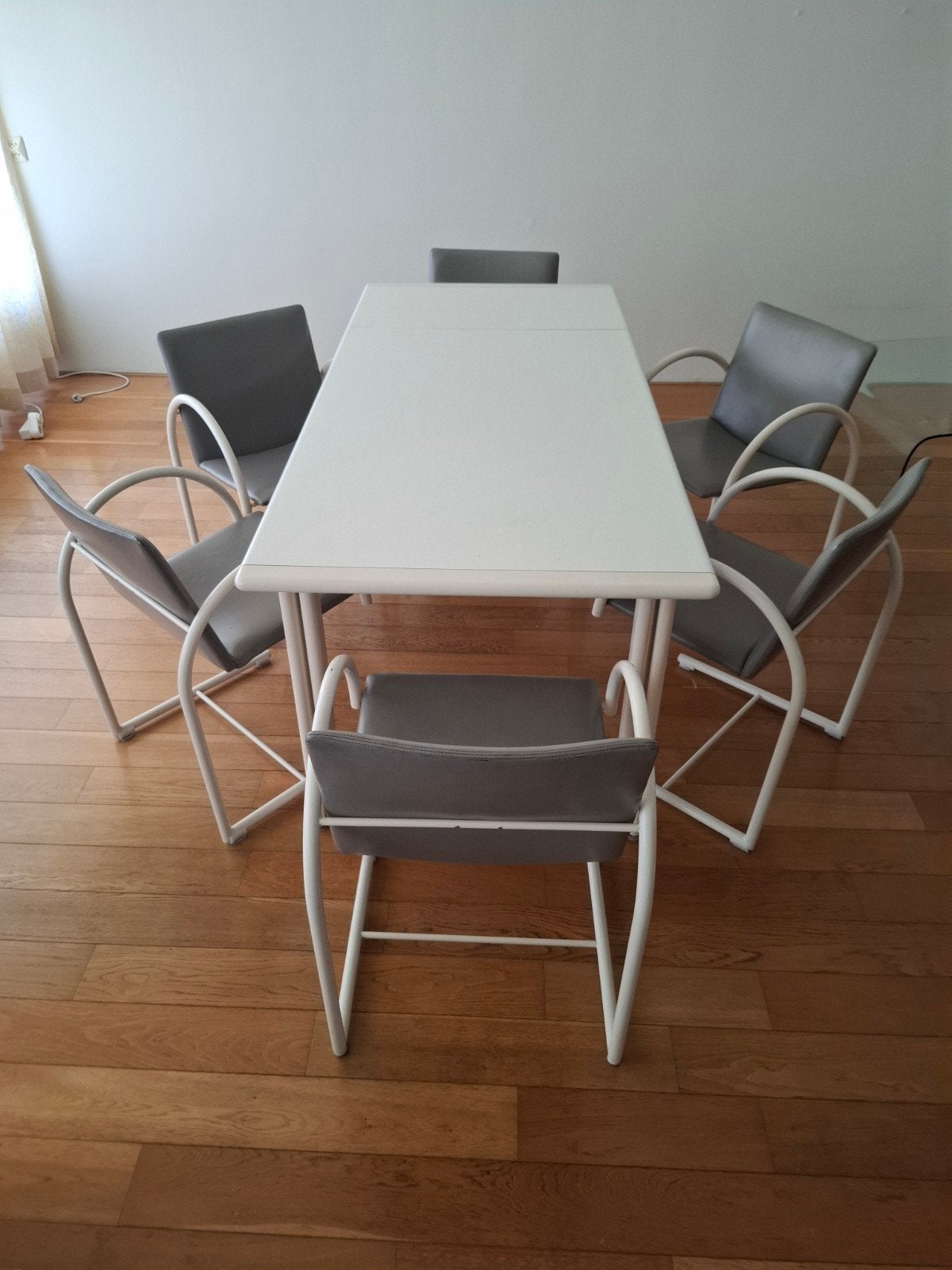 6 Metaform "Cirkel" eetkamerstoelen en eettafel (jaren 80), Ophalen, Gebruikt, 4 tot 6 stoelen