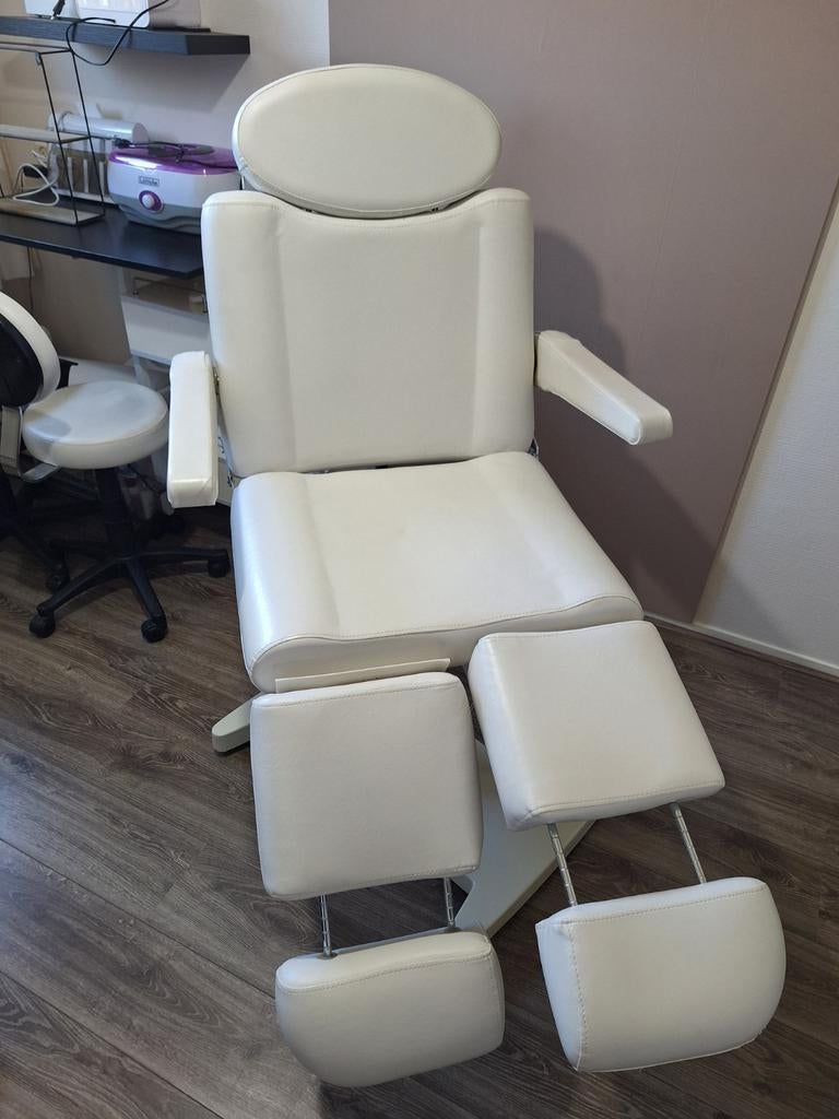 Te koop pedicure stoel, Ophalen, Zo goed als nieuw, Massagestoel of Kussen
