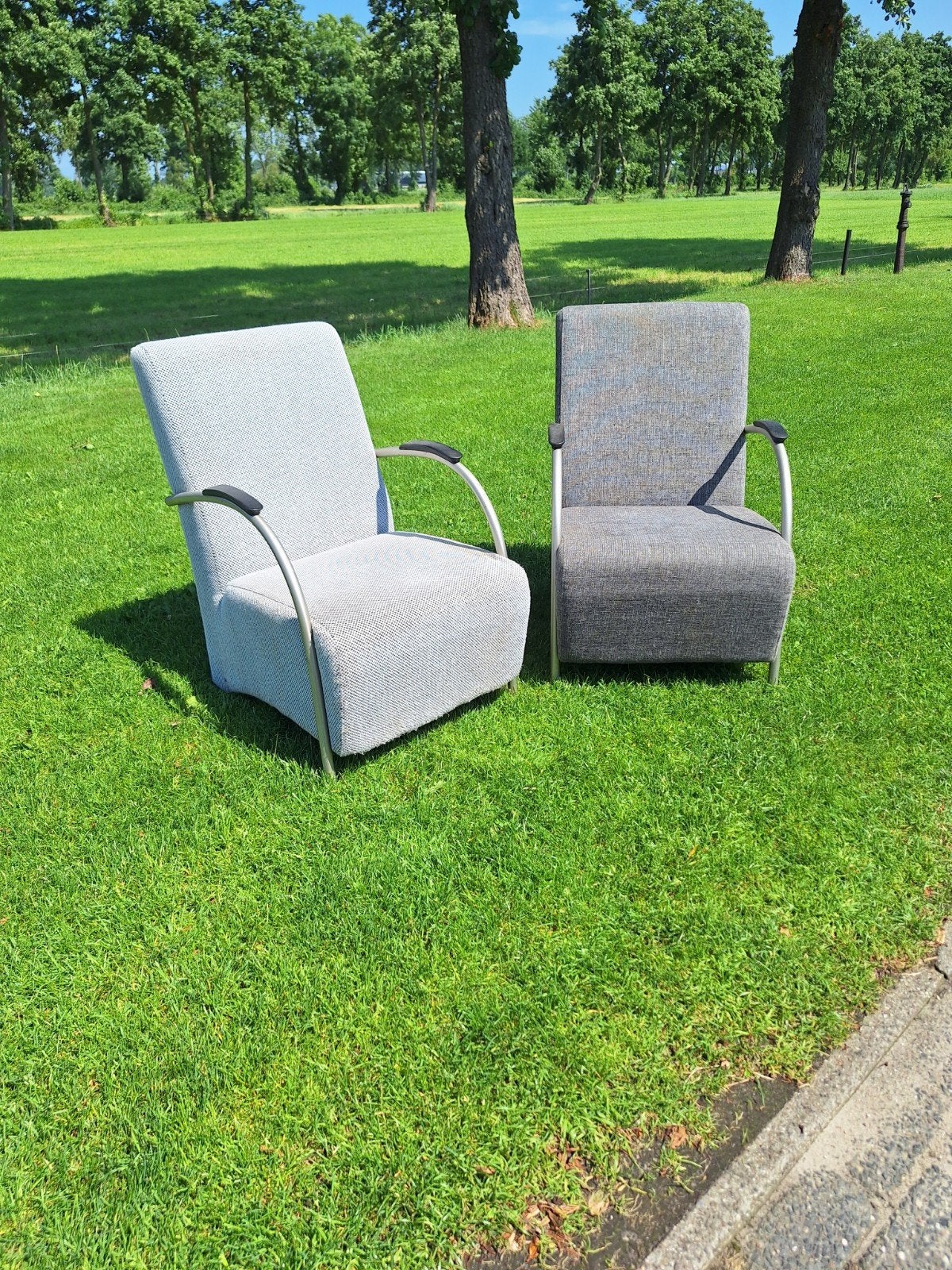 Twee relaxstoelen voor tuinkamer - gratis ophalen, Gebruikt, 75 tot 100 cm, Ophalen of Verzenden, Stof