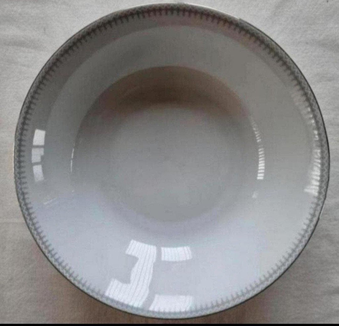 Witte ronde schaal Bareuther Waldsassen Bavaria, Antiek en Kunst, Antiek | Schalen, Ophalen of Verzenden
